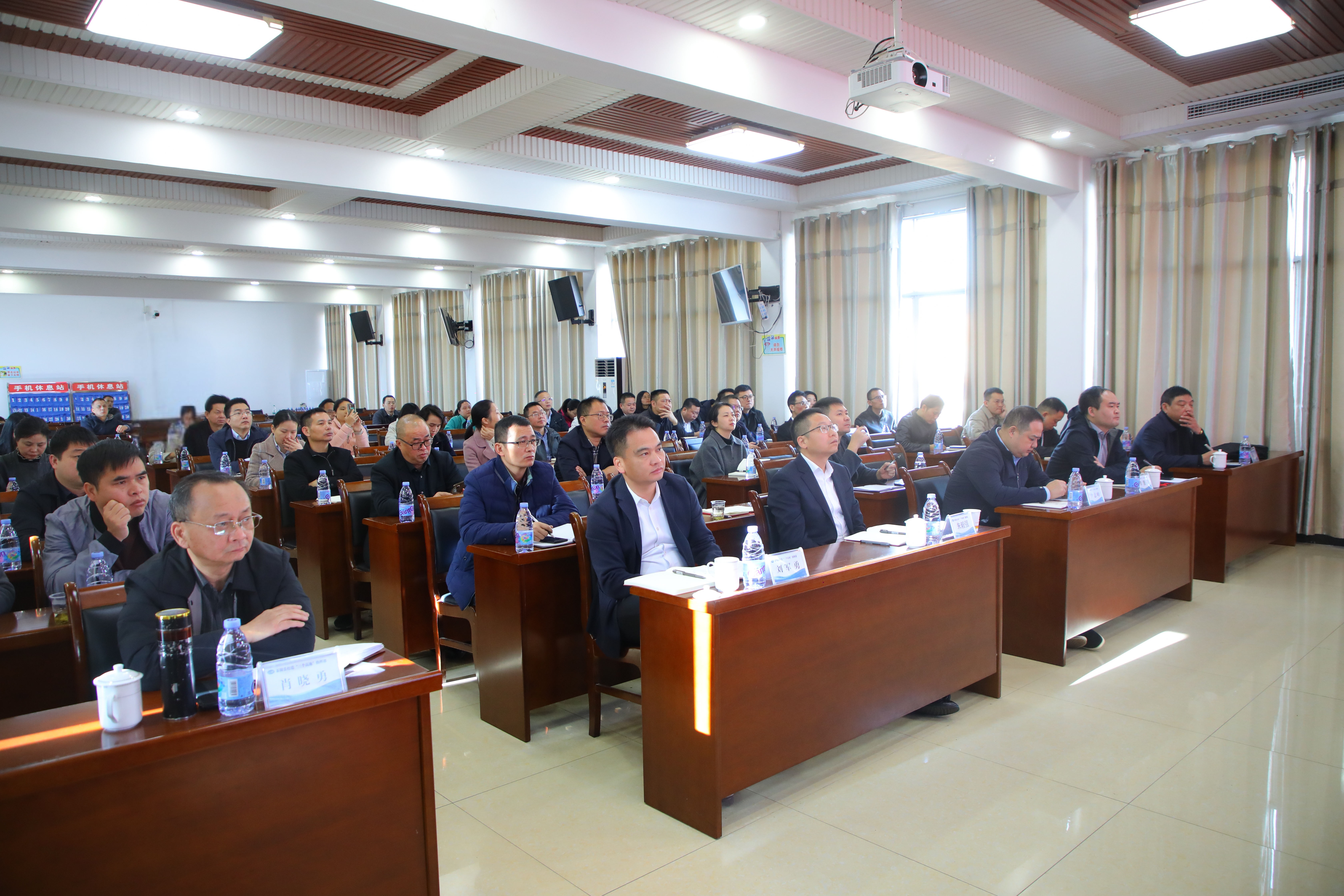 kcof89nauama.jpg kcof89nauama.jpg