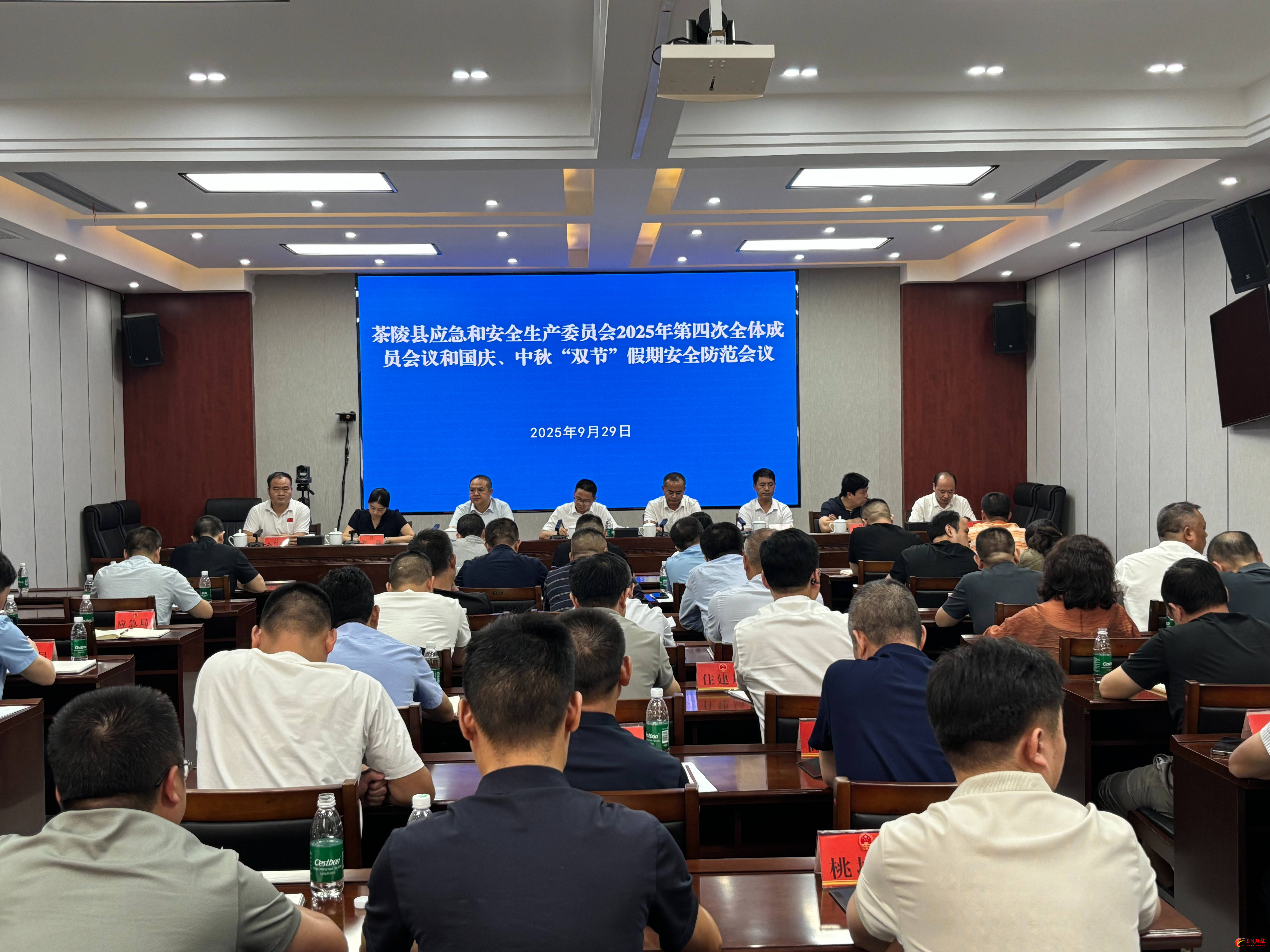 195b2d475f6b3d86c505b001343bffbf_nydecsnsn7ia.jpg 195b2d475f6b3d86c505b001343bffbf_nydecsnsn7ia.jpg